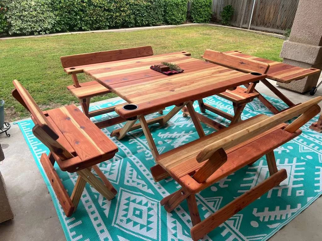 Open Michael Frazier redwood seating layout with cupholders